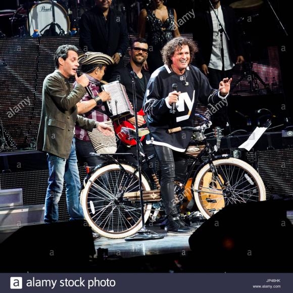 Carlos Vives